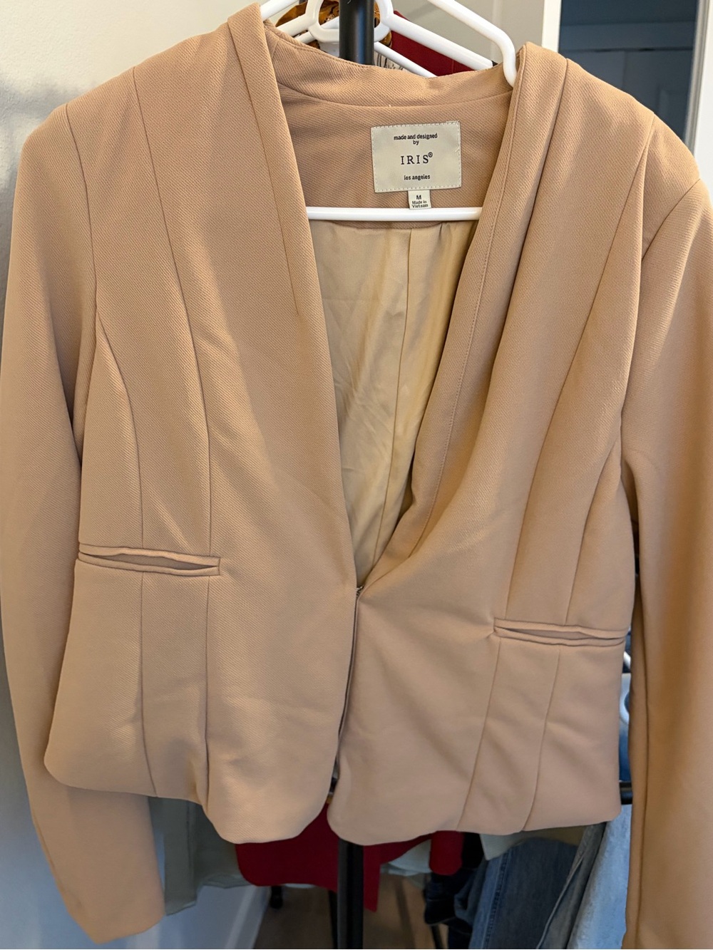 iris Tailored Open-Front Blazer in Light Beige